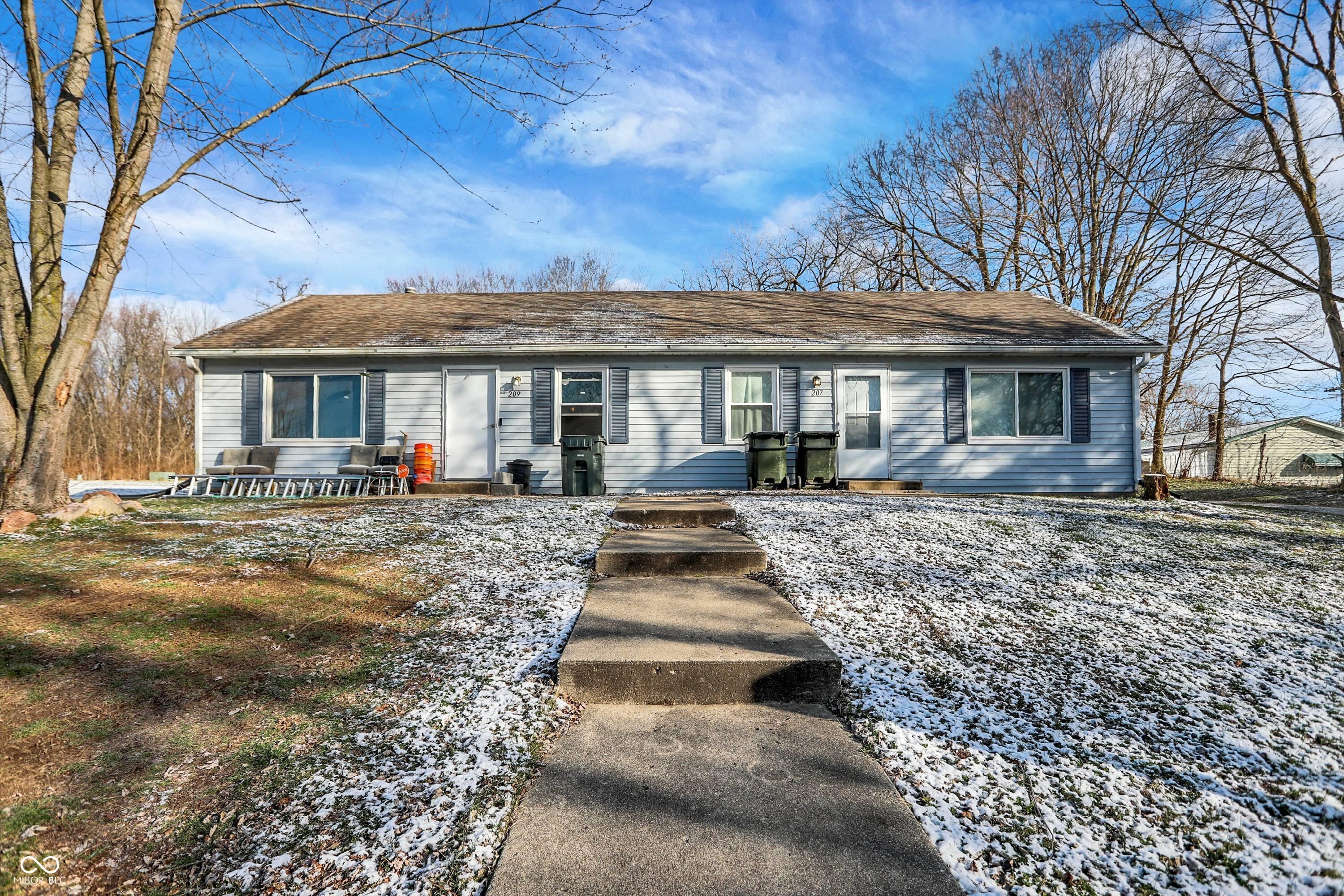 308 Winters Way Carthage IN 46115