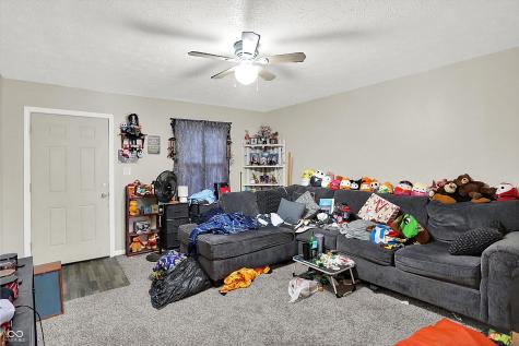 308 Winters Way Carthage IN 46115