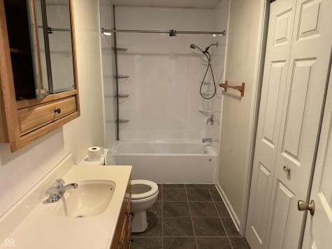 210 S Walnut Street Atlanta IN 46031