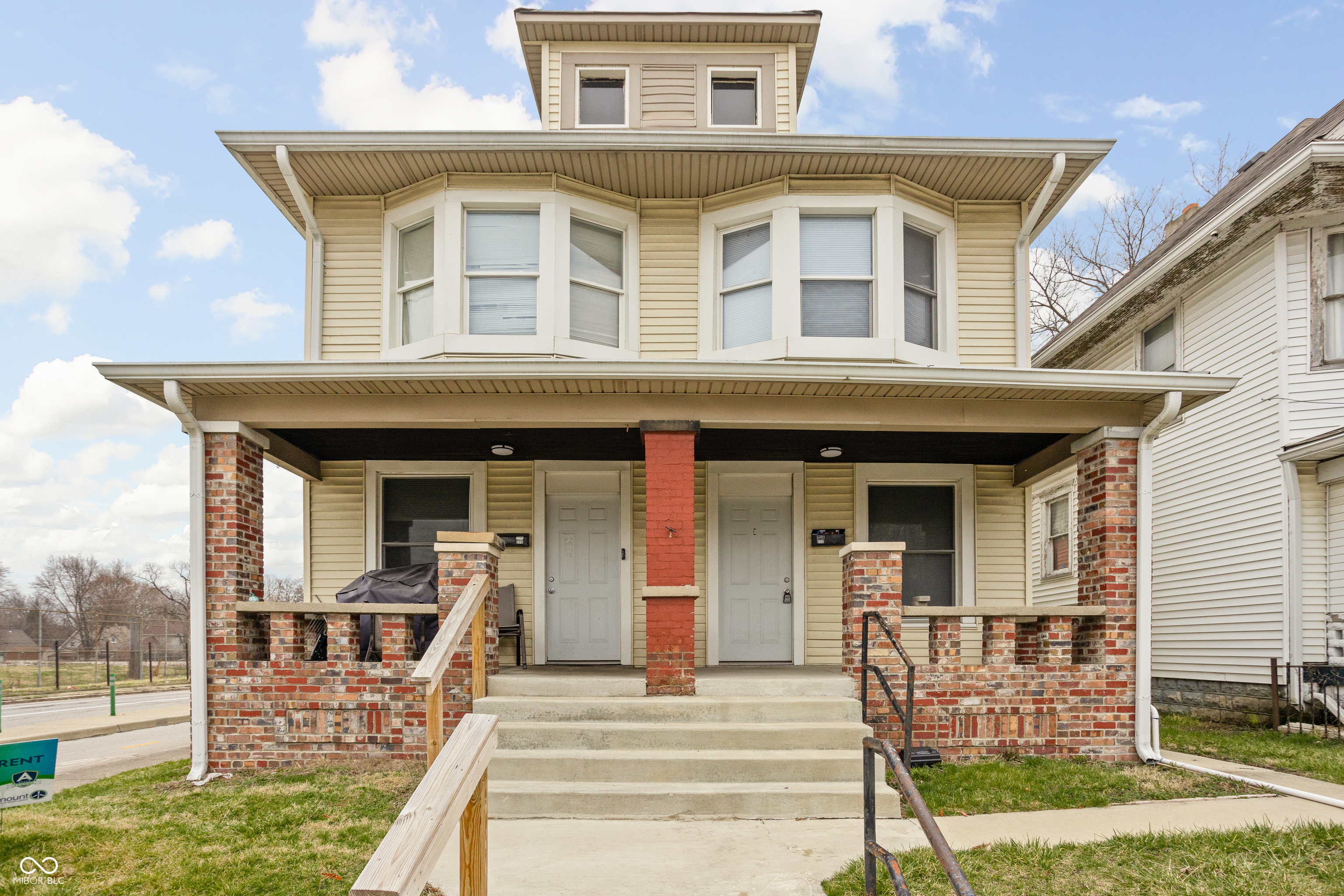 273 E Parkview Avenue Indianapolis IN 46201