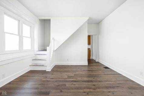 273 E Parkview Avenue Indianapolis IN 46201