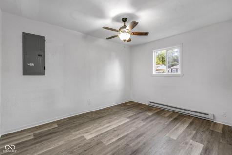 6017 Bluff Crest Court Indianapolis IN 46217