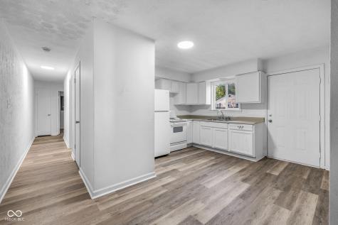 6017 Bluff Crest Court Indianapolis IN 46217