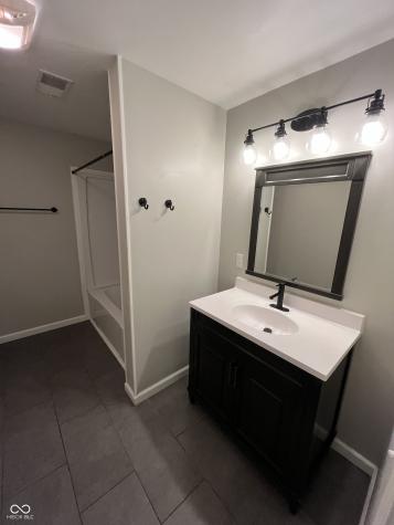 1220 Iowa Street Columbus IN 47201