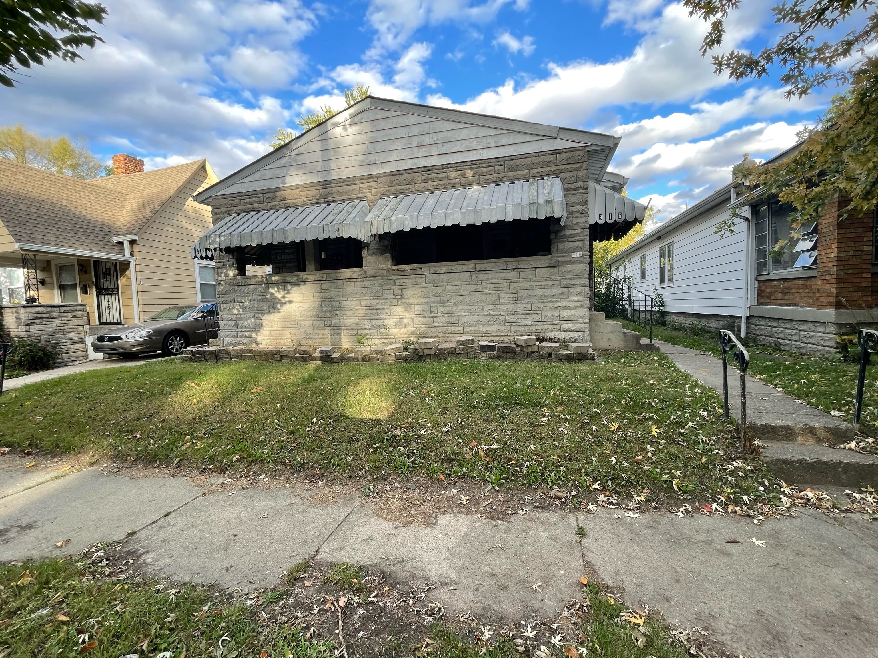 915-917 N Grant Avenue Indianapolis IN 46201