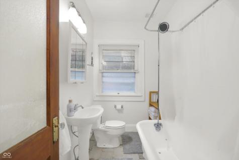 537 E 11th Street Indianapolis IN 46202