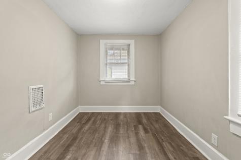 4926 E New York Street Indianapolis IN 46201