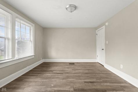 4926 E New York Street Indianapolis IN 46201