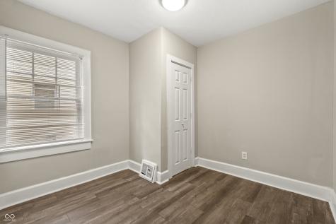 4926 E New York Street Indianapolis IN 46201