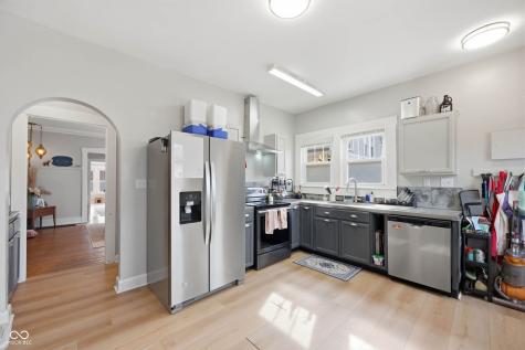 3946 N College Avenue Indianapolis IN 46205