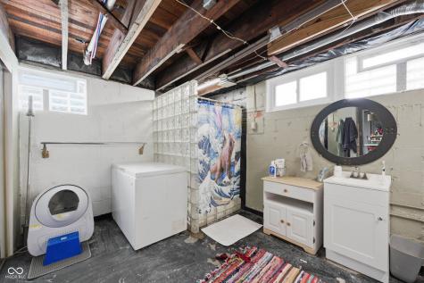 3946 N College Avenue Indianapolis IN 46205