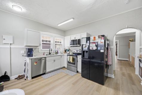 3946 N College Avenue Indianapolis IN 46205