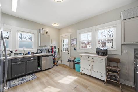3946 N College Avenue Indianapolis IN 46205