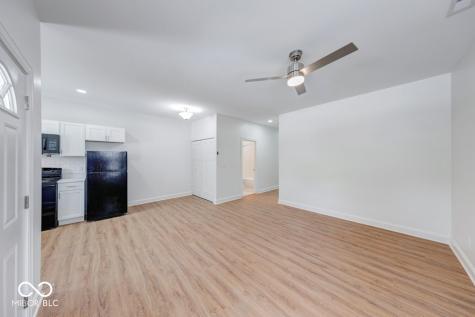 3915 N Hawthorne Lane Indianapolis IN 46226