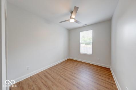 3915 N Hawthorne Lane Indianapolis IN 46226