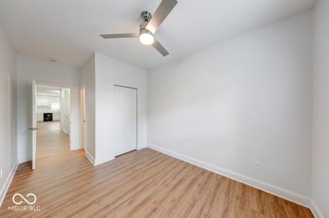 3915 N Hawthorne Lane Indianapolis IN 46226
