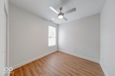 3915 N Hawthorne Lane Indianapolis IN 46226