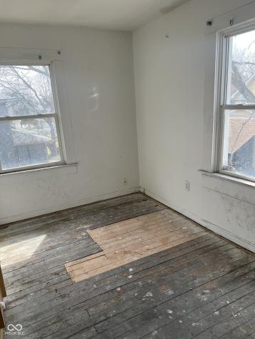412 N Oakland Avenue Indianapolis IN 46201
