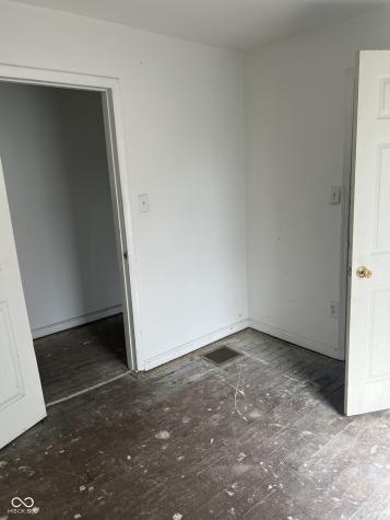 412 N Oakland Avenue Indianapolis IN 46201