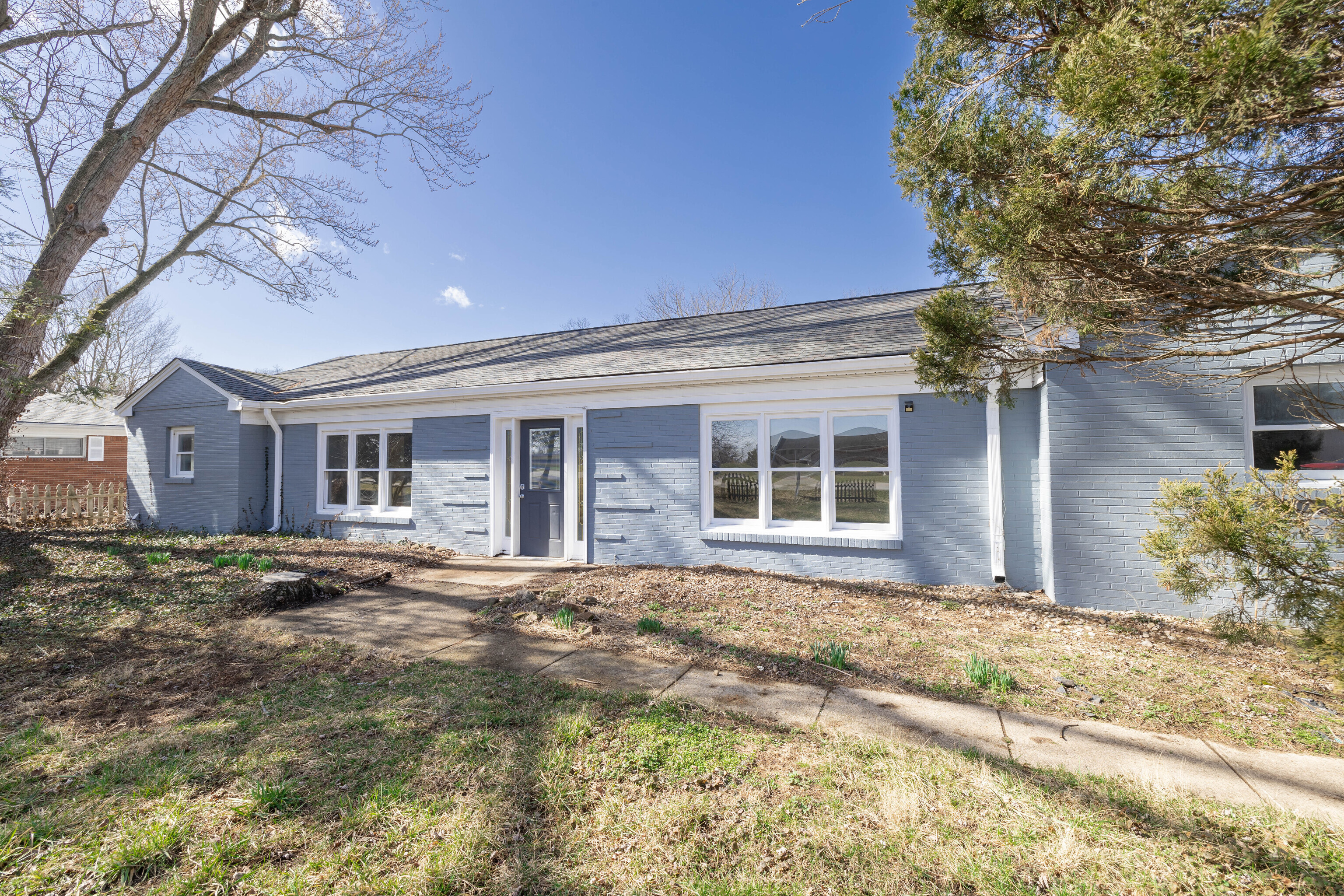 9128-9132 N College Avenue Indianapolis IN 46240