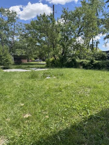 955 N Bosart Avenue Indianapolis IN 46201