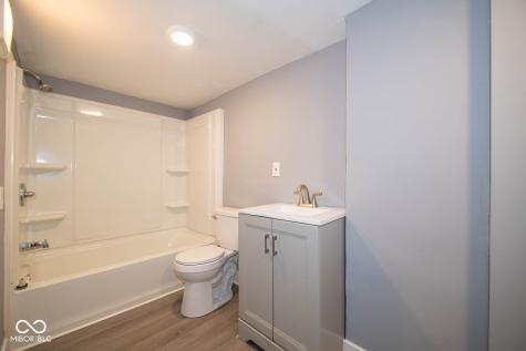 246 N Beville Avenue Indianapolis IN 46201