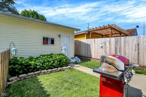 1425 Sturm Avenue Indianapolis IN 46201