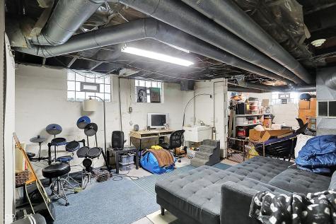 1425 Sturm Avenue Indianapolis IN 46201