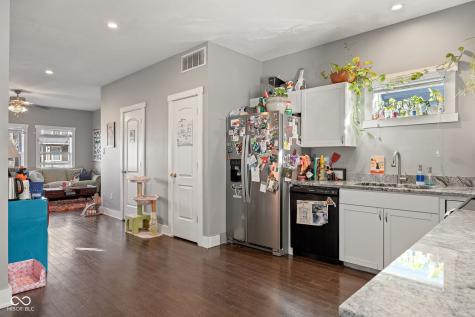 2038 Ruckle Street Indianapolis IN 46202