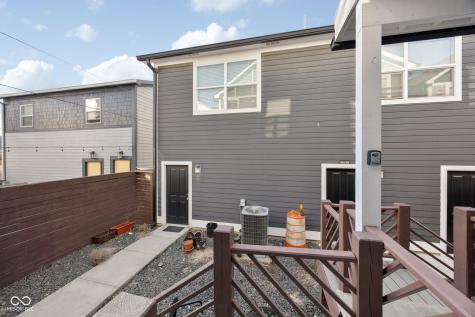 2038 Ruckle Street Indianapolis IN 46202