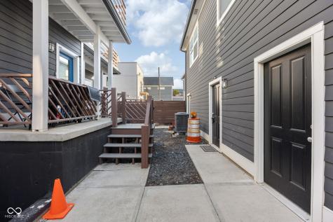 2038 Ruckle Street Indianapolis IN 46202