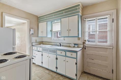 6368 N Park Avenue Indianapolis IN 46220