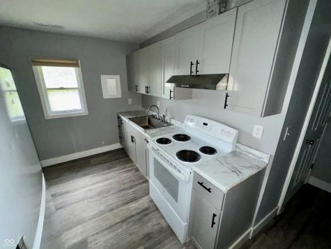 27 Parkview Avenue Indianapolis IN 46201