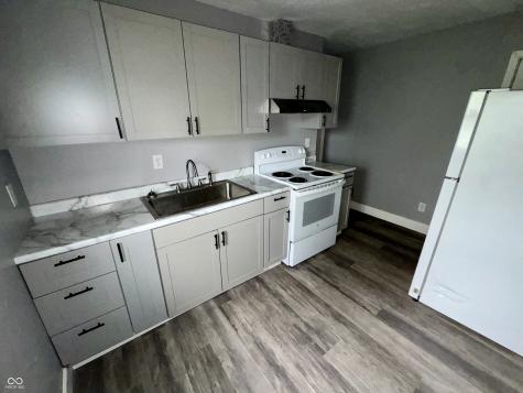 27 Parkview Avenue Indianapolis IN 46201