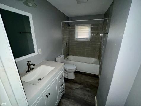 27 Parkview Avenue Indianapolis IN 46201