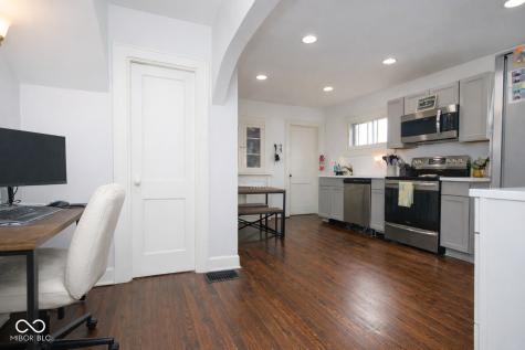 136 S Johnson Avenue Indianapolis IN 46219