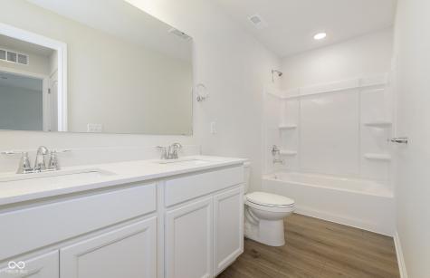 571 Corbin Way Avon IN 46123