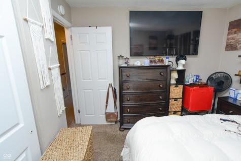 2714 Baltimore Avenue Indianapolis IN 46218