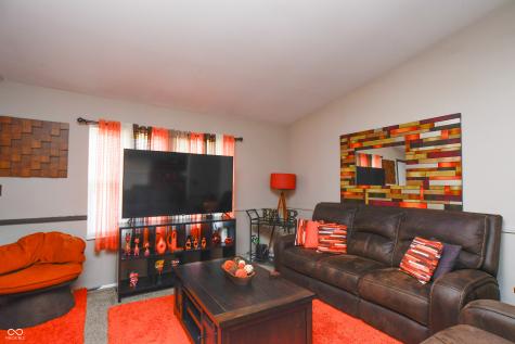 2714 Baltimore Avenue Indianapolis IN 46218