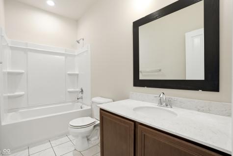 5218 Sweetwater Drive Noblesville IN 46062