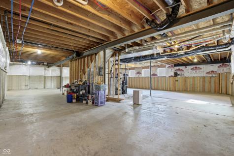 5218 Sweetwater Drive Noblesville IN 46062