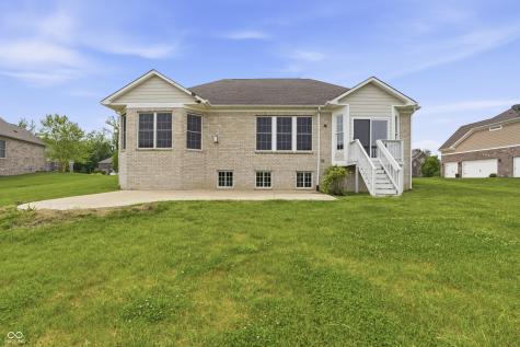 5218 Sweetwater Drive Noblesville IN 46062