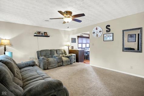 734 S 4th Avenue Beech Grove IN 46107