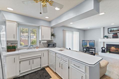 7432 Radburn Circle Indianapolis IN 46214