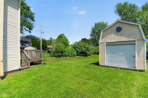 8809 Country Lane Court Indianapolis IN 46217