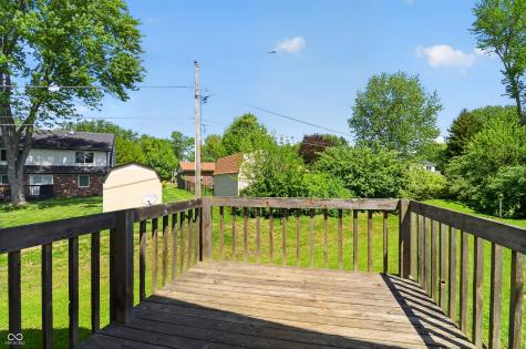 8809 Country Lane Court Indianapolis IN 46217