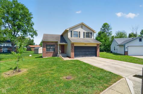 8809 Country Lane Court Indianapolis IN 46217