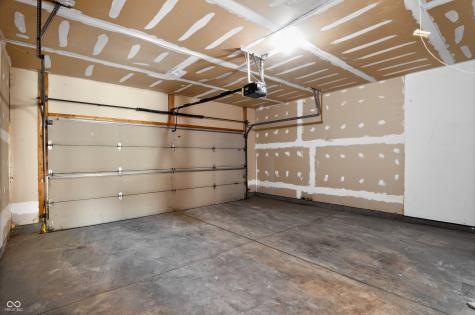 8809 Country Lane Court Indianapolis IN 46217