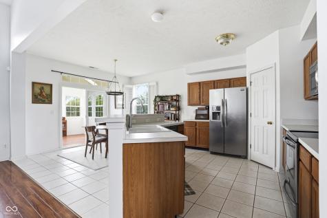 2309 Cole Wood Court Indianapolis IN 46239
