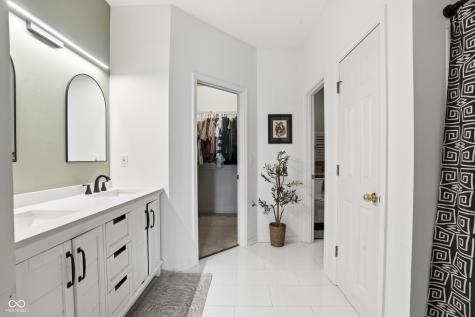 2309 Cole Wood Court Indianapolis IN 46239